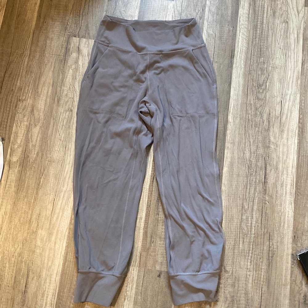 Cropped Purple Lululemon Leggings